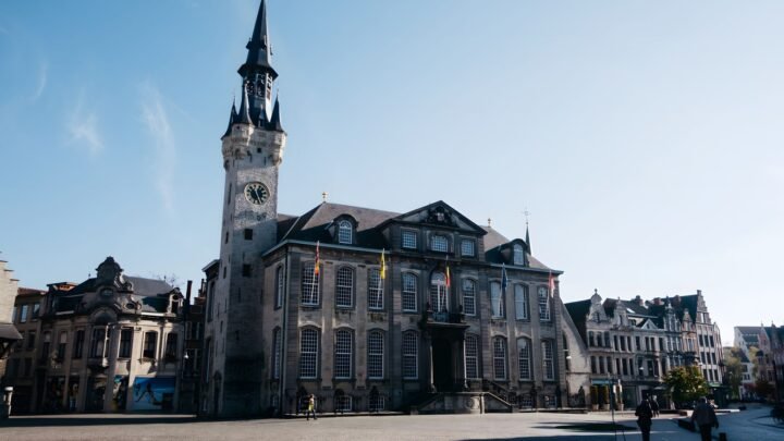 Adult companionship in Lier: gids voor respectvolle dates en gesprekken