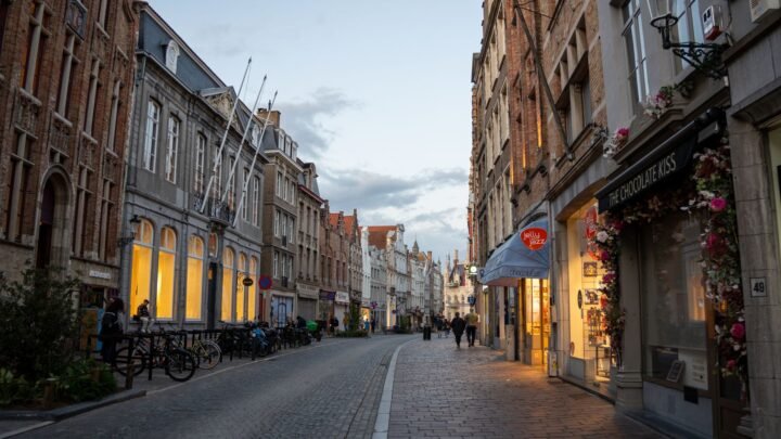 Voor het eerst een escort zoeken in Roeselare: stap voor stap