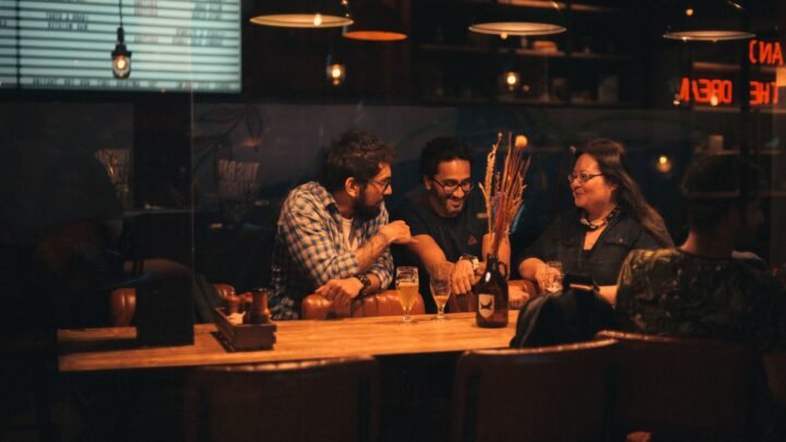 Gezelschap voor volwassenen in Pelt: daten, gesprek en respectvolle verwachtingen
