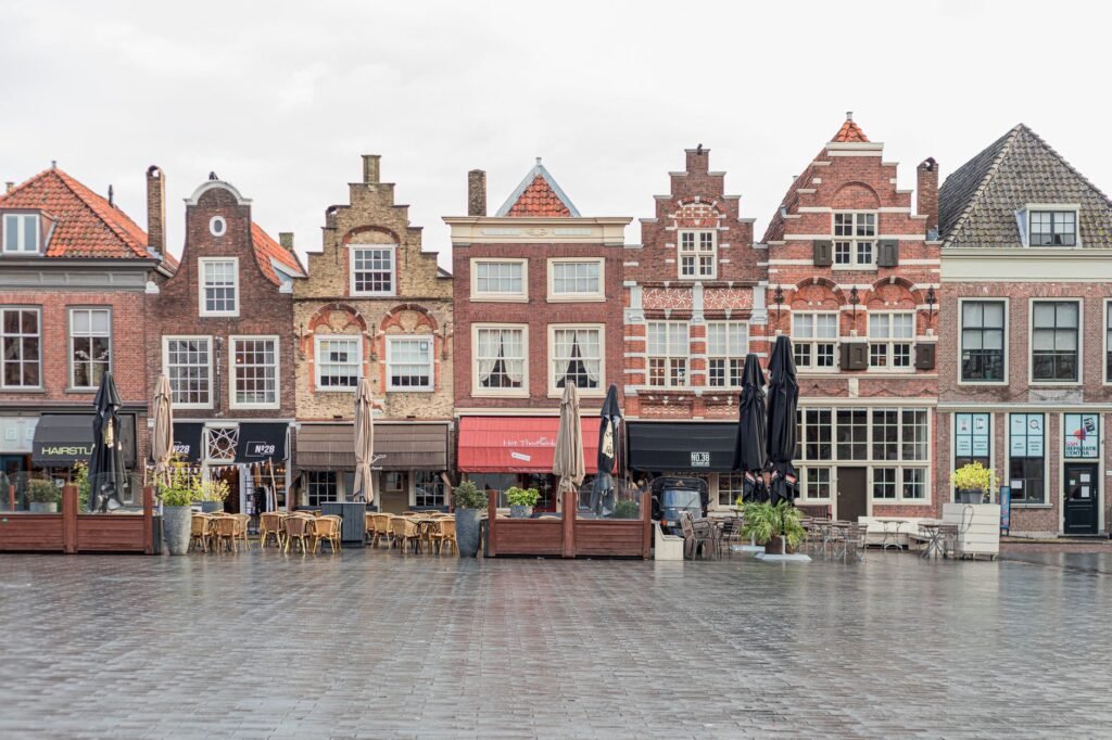 Rustige straat nabij de Markt in Lokeren, geschikt voor een discrete ontmoeting