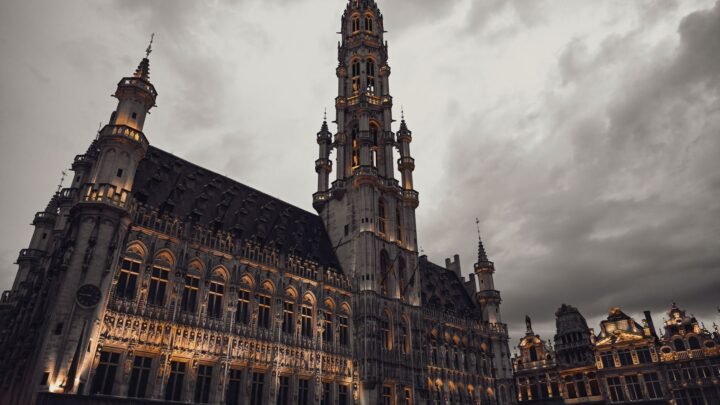 Tournai voor bezoekers: een discrete gids voor gezelschap en escorts