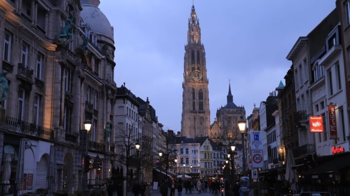 Zaventem escortgids voor bezoekers: slim plannen, discreet genieten